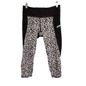 LILULEMON cropped leggings size 4